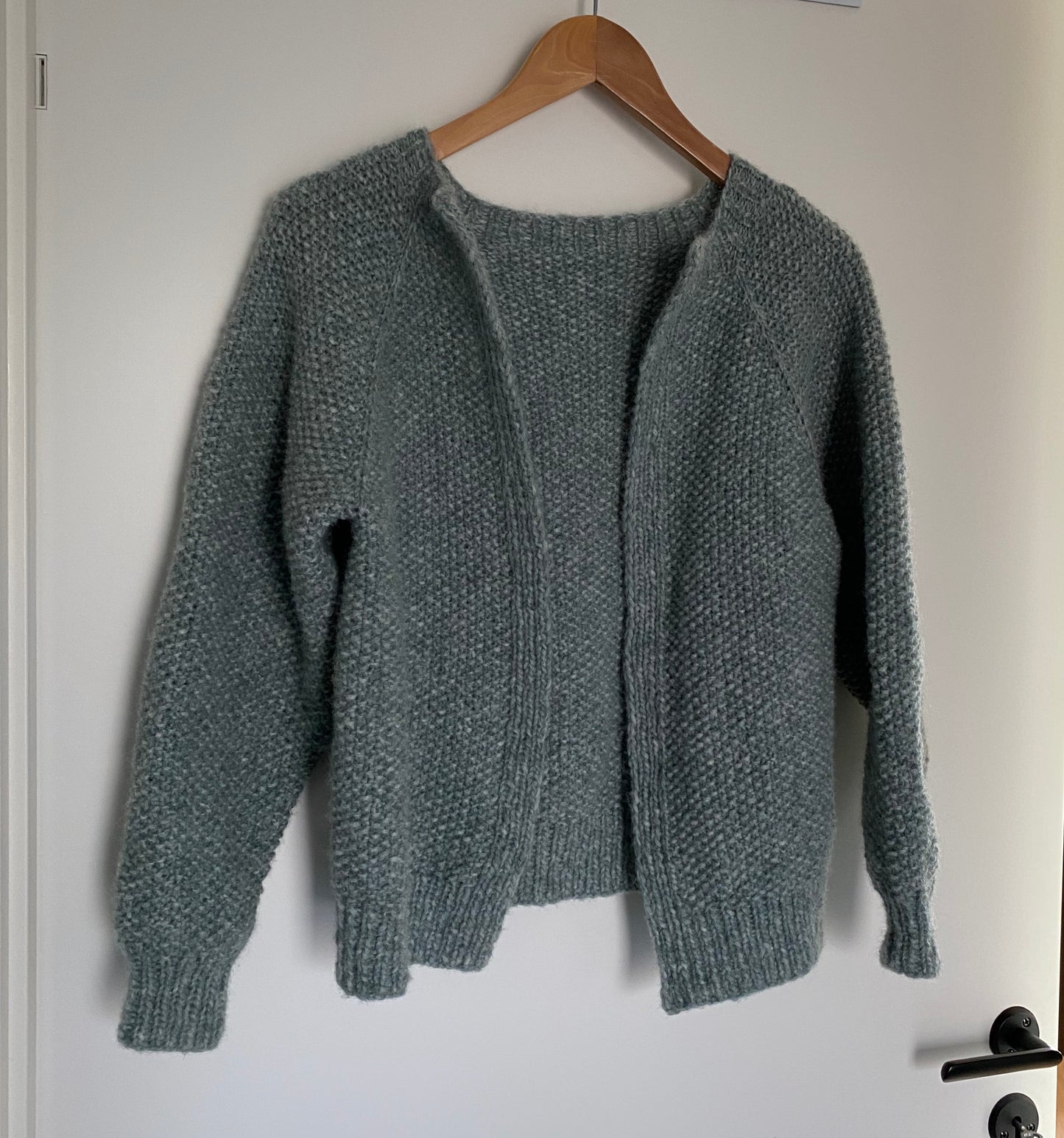 Sofies Perlecardigan (Norsk)