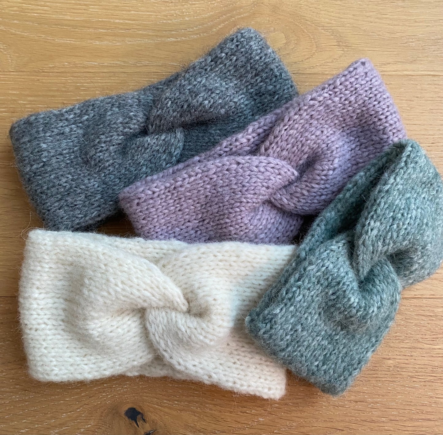 Enkelt pannebånd med twist (Norsk)